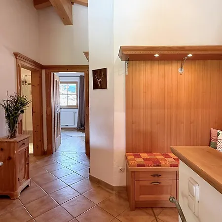 Auhaeusl For 6 With Private Sauna By Belle-stay *