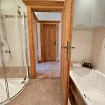 Auhaeusl For 6 With Private Sauna By Belle-stay *