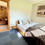 Auhaeusl For 6 With Private Sauna By Belle-stay *